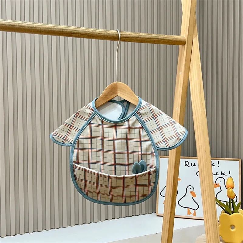 Waterproof Baby Bibs Cartoon Unisex Newborn Feeding Aprons